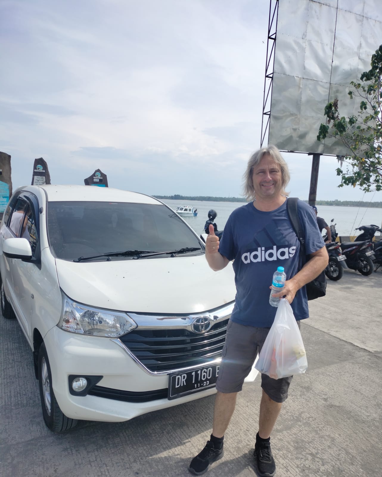 Self Drive Car Toyota Avanza